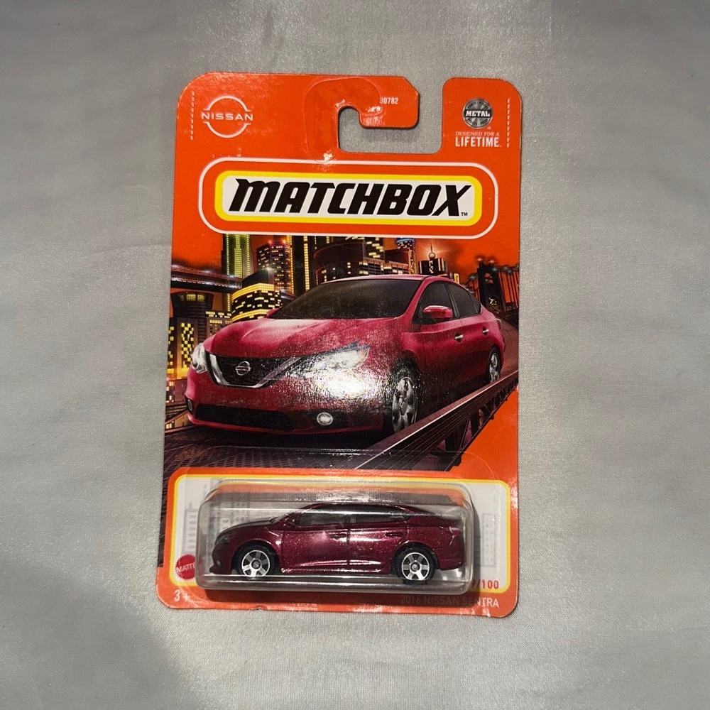 Matchbox‎ 2016 Nissan Sentra Red 9/100 MBX Road Trip Diecast Car 1:64 Scale New